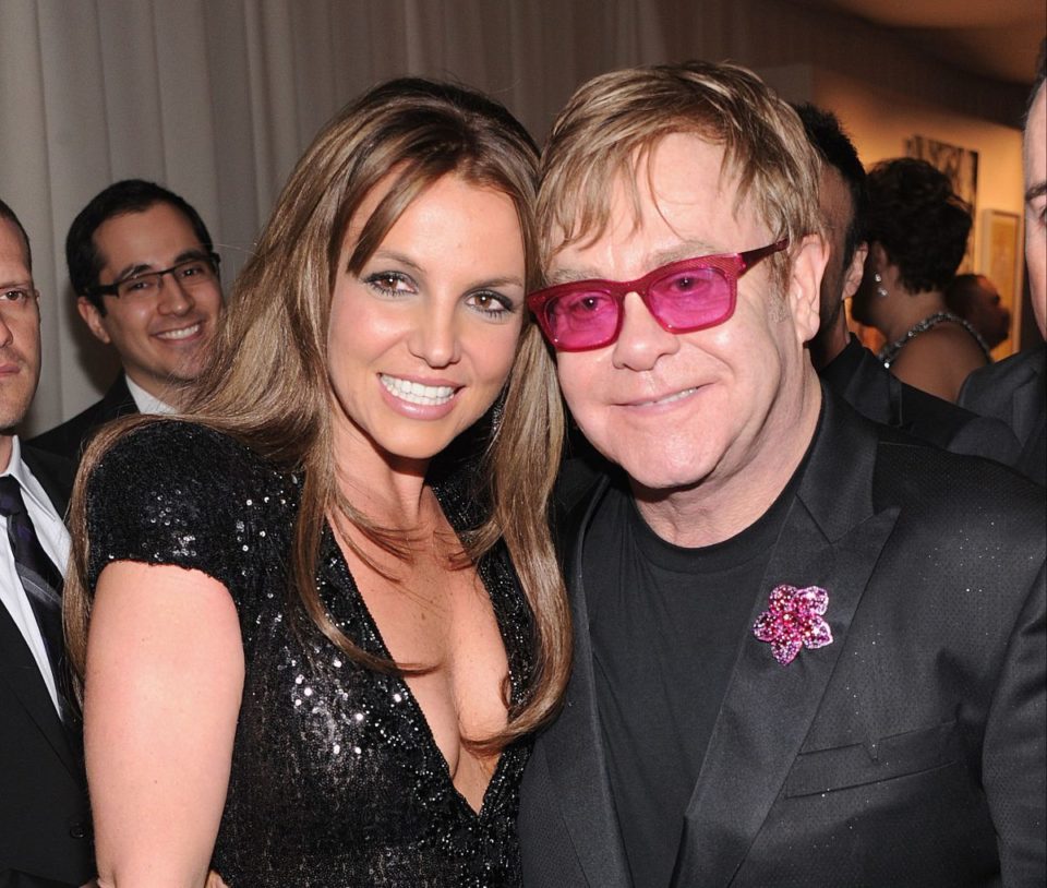 Elton John y Britney Spears lanzan su nuevo dueto 'Hold Me Closer'