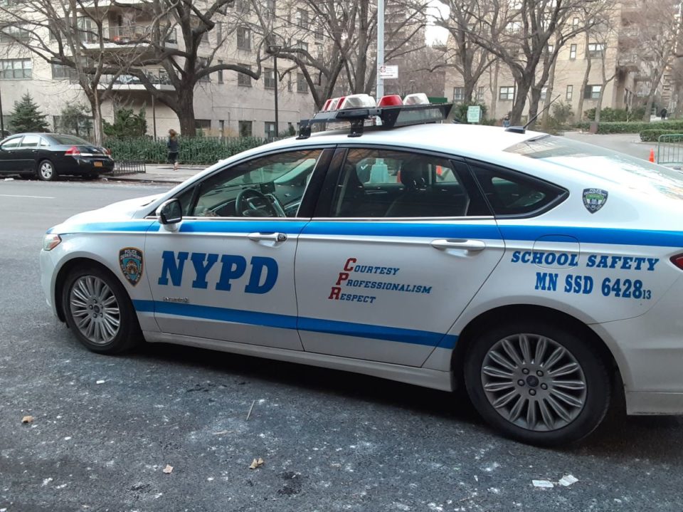 Patrulla escolar de NYPD.
