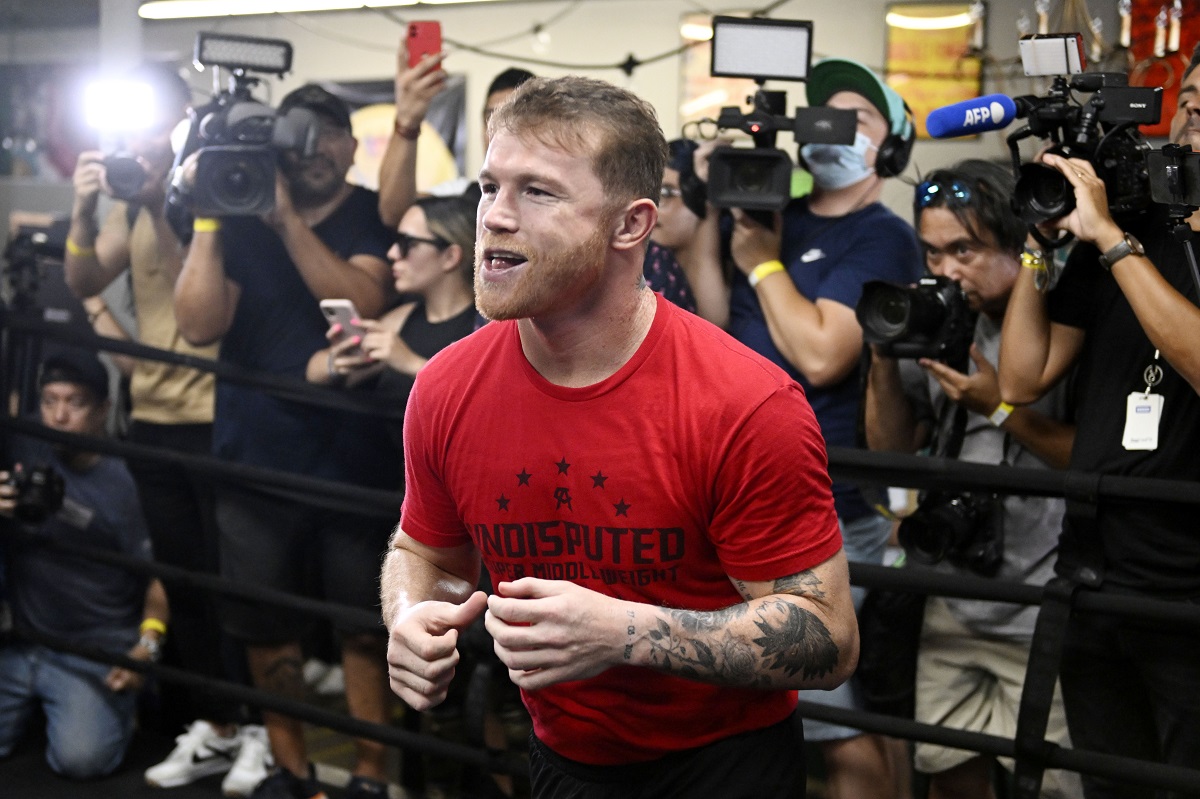 Canelo está próximo a subirse al ring contra Golovkin.