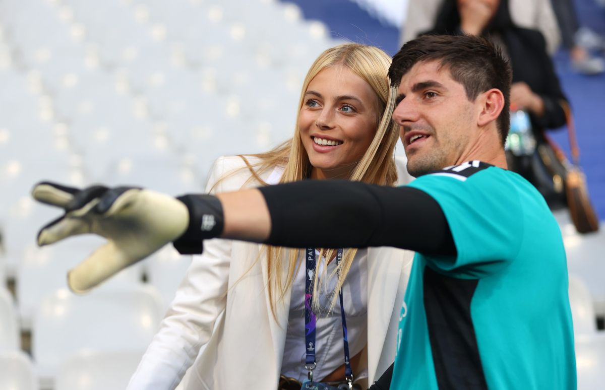 Thibaut Courtois se comprometió con Mishel Gerzig tras conquistar la Champions League.