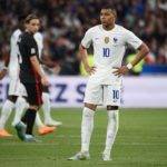 Kylian Mbappé durante un encuentro con Francia de la UEFA Nations League 2022.