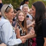 La exactriz Meghan Markle sorprendió con acercarse a saludar a los presentes.