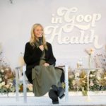 La actriz Gwyneth Paltrow no es la primera vez que desnuda para celebrar su cumpleaños.