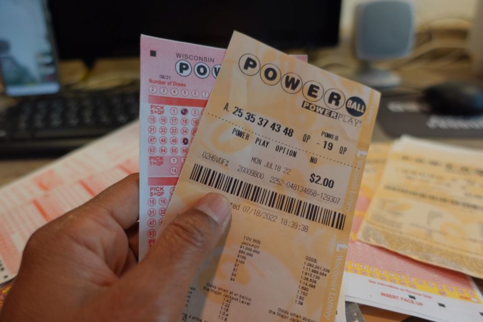 Esta noche Powerball tiene un premio mayor de $148 millones de dólares ¡Suerte!