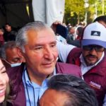 Llaman presidente a Adán Augusto