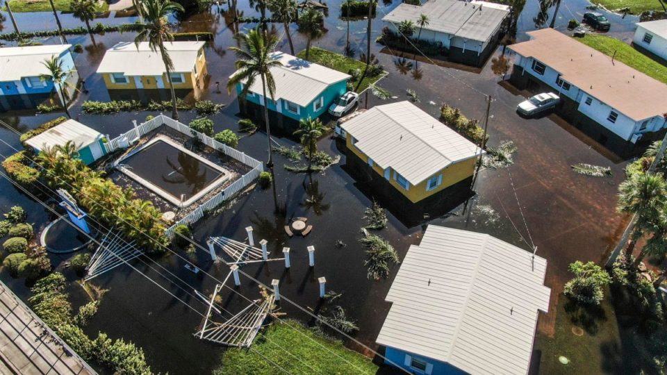 El huracán Ian de categoría 4 tocó tierra el 28 de septiembre en la costa oeste de Florida causando destrozos.