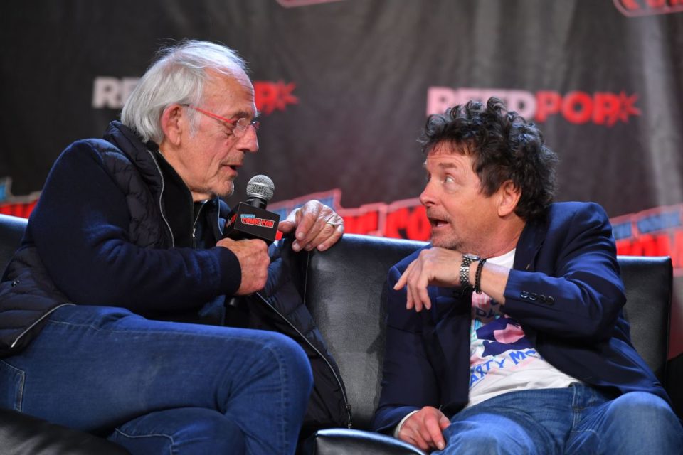 Christopher Lloyd y Michael J. Fox durante su reencuentro en la Comic Con de Nueva York.