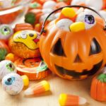 Los peores dulces de Halloween son ricos en azúcar y aditivos.