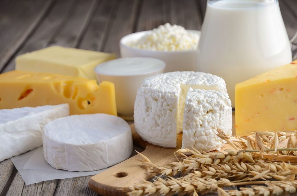 Retiro de 24 marcas de queso en los supermercados debido a un brote de listeria