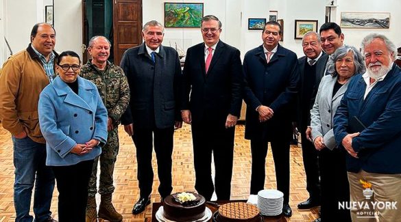 Adán Augusto celebra cumpleaños de Marcelo Ebrard