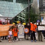 Inquilinos se manifestaron frente a la oficina de Administración de Cortes de NY