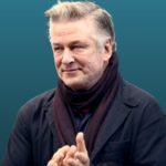 Alec Baldwin presentó una demanda cruzada acusando a los miembros del equipo de 'Rust' de negligencia por poner munición real en el arma con la que mató a Halyna Hutchins.