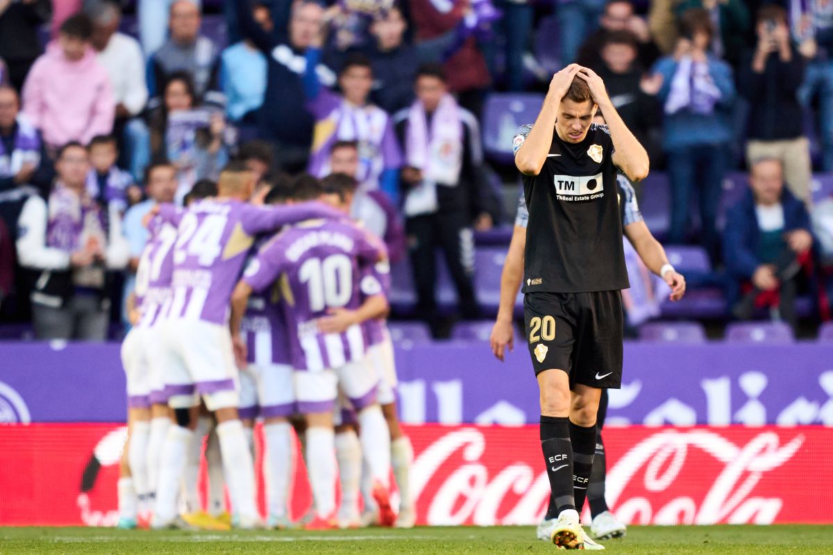 El Elche tendrá que levantar cabeza después del Mundial.