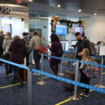 Pasajeros de American Airlines en el Aeropuerto Internacional de Miami, en Florida.