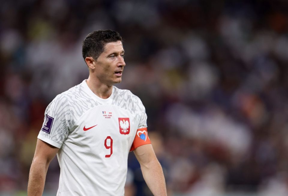 Robert Lewandowski reiteró que todos mantuvieron un gran compromiso con su selección y no por el dinero.