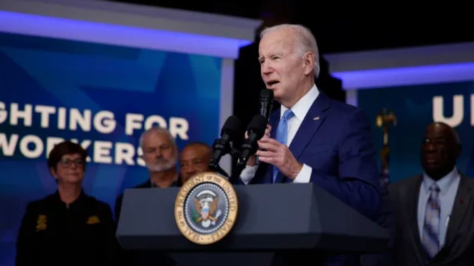 La administración Biden  ha buscado los mecanismos necesarios para hacer más flexible la vida a los migrantes.