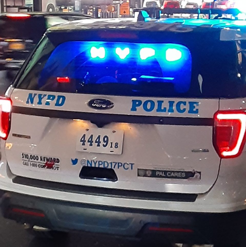 Patrulla NYPD.