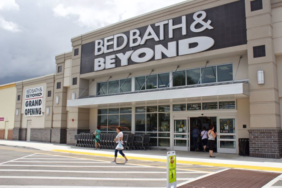 Bed Bath & Beyond tendrá que enfrentar un gran reto en 2023 para continuar operando.