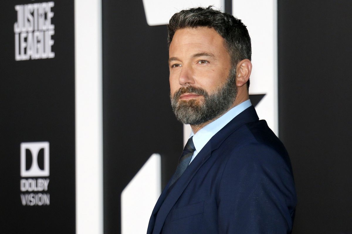 Ben Affleck atendió a los clientes en un autoservicio Dunkin' de Massachusetts. 