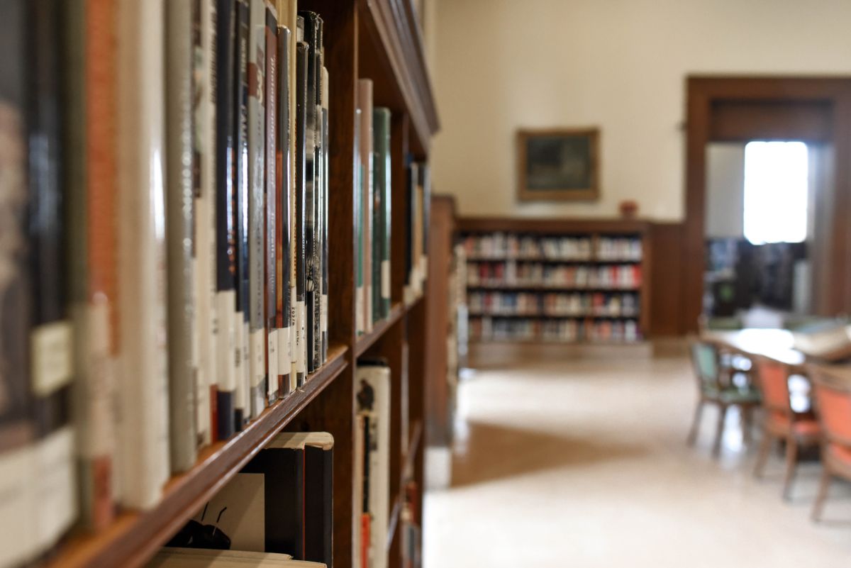 Una biblioteca en Boulder, Colorado, tuvo que cerrar por un aumento reciente en las personas que fuman metanfetamina.