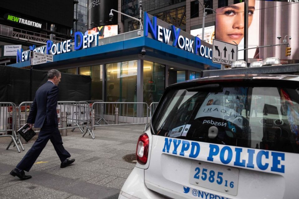 NYPD en Times Square, 2021.