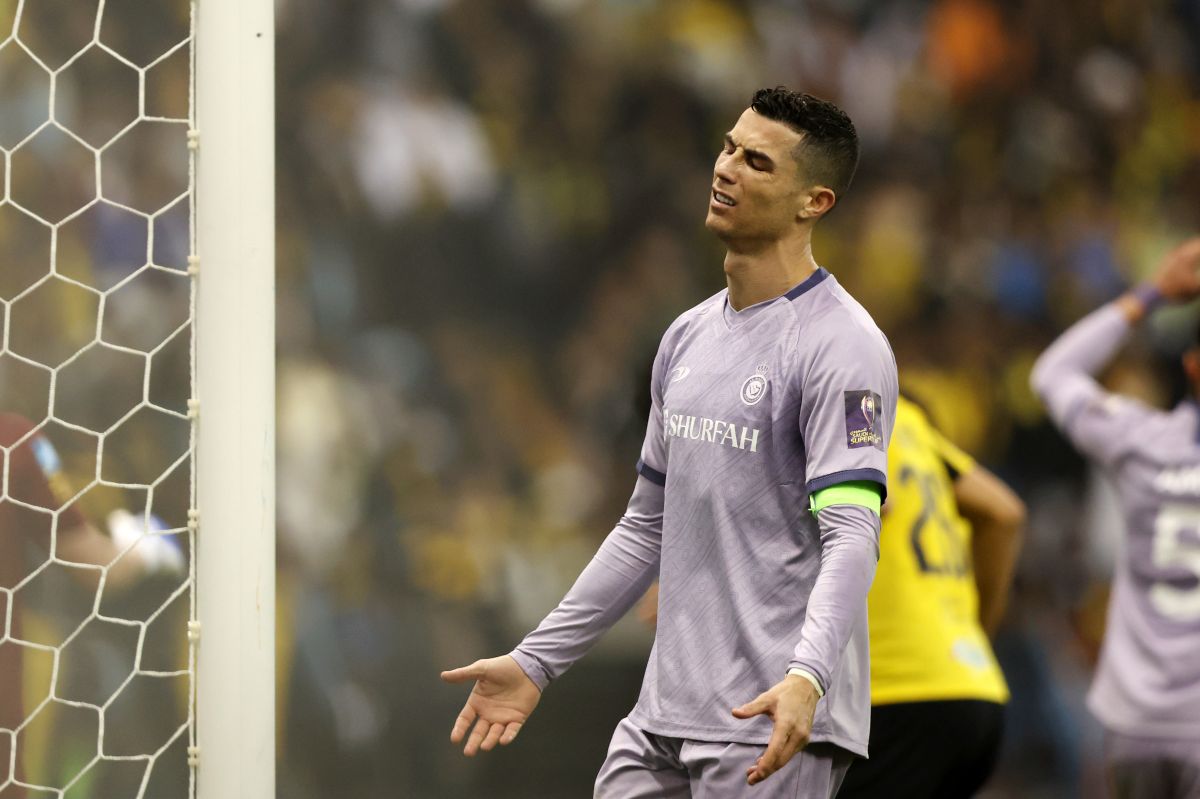 Cristiano Ronaldo luego de fallar una ocasión con el Al-Nassr.