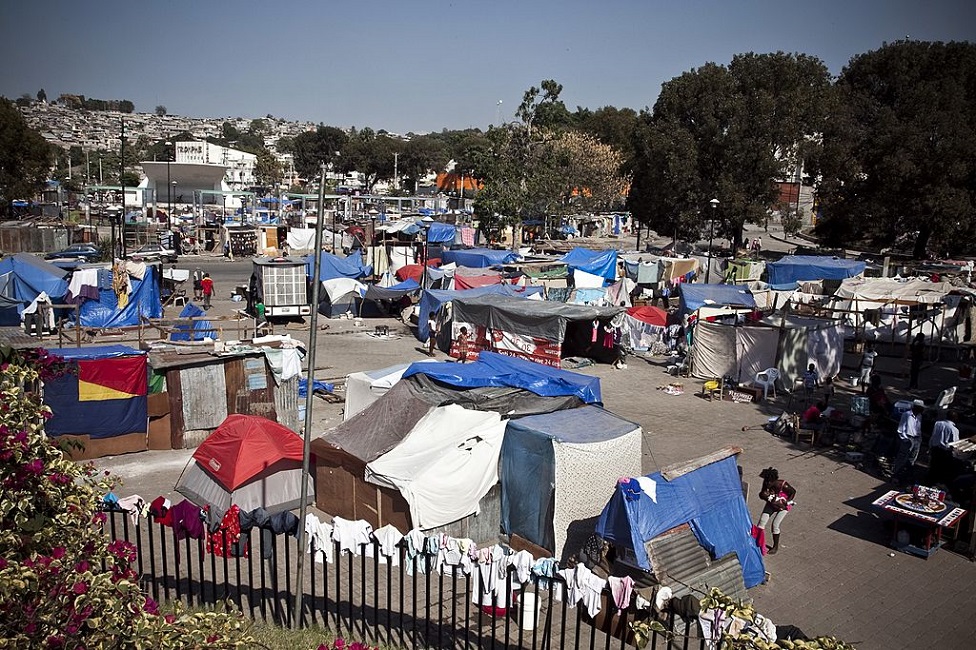 Campamento con damnificados del terremoto de Haití
