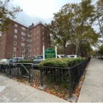 Residentes de Woodside Houses en Astoria, Queens, piden mayor presencia policial