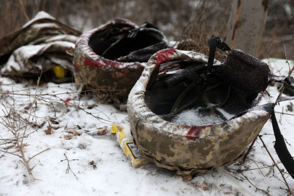 Imagen de los cascos del ejército ucraniano en Soledar.