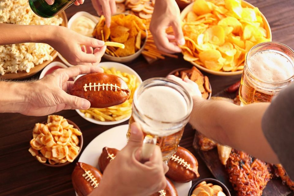 Los fanáticos del Super Bowl pueden obtener ofertas de pizza e incluso alitas gratis el 12 de febrero.