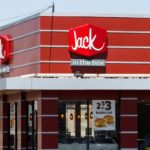 Jack in the Box pide que los franquiciados cuenten con un patrimonio de $1.5 millones de dólares.