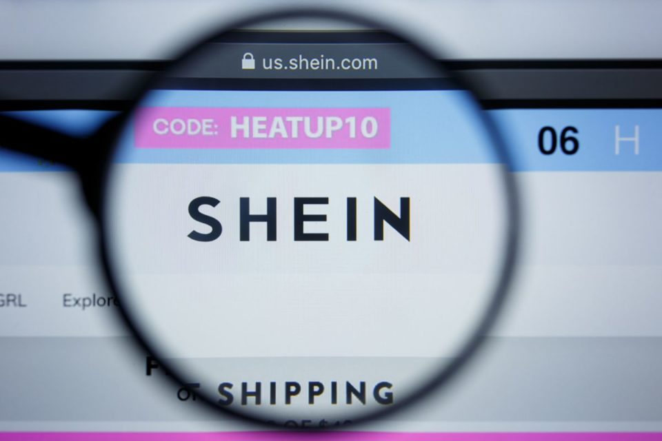 Shein ofrece constantemente cupones de descuento.