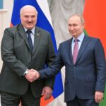 Vladimir Putin junto a su homólogo Alexander Lukashenko.