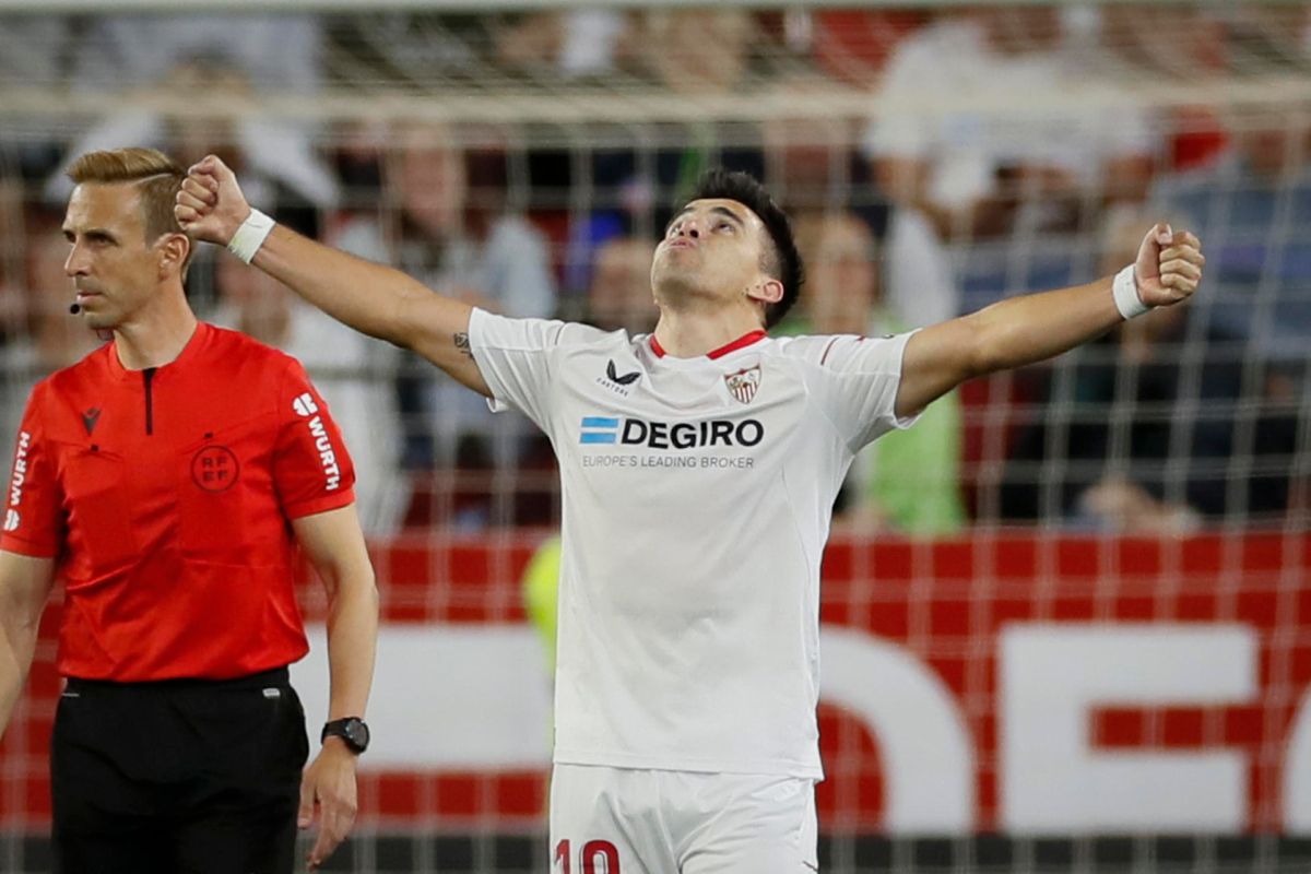 Marcos Acuña anotó el segundo gol del Sevilla.