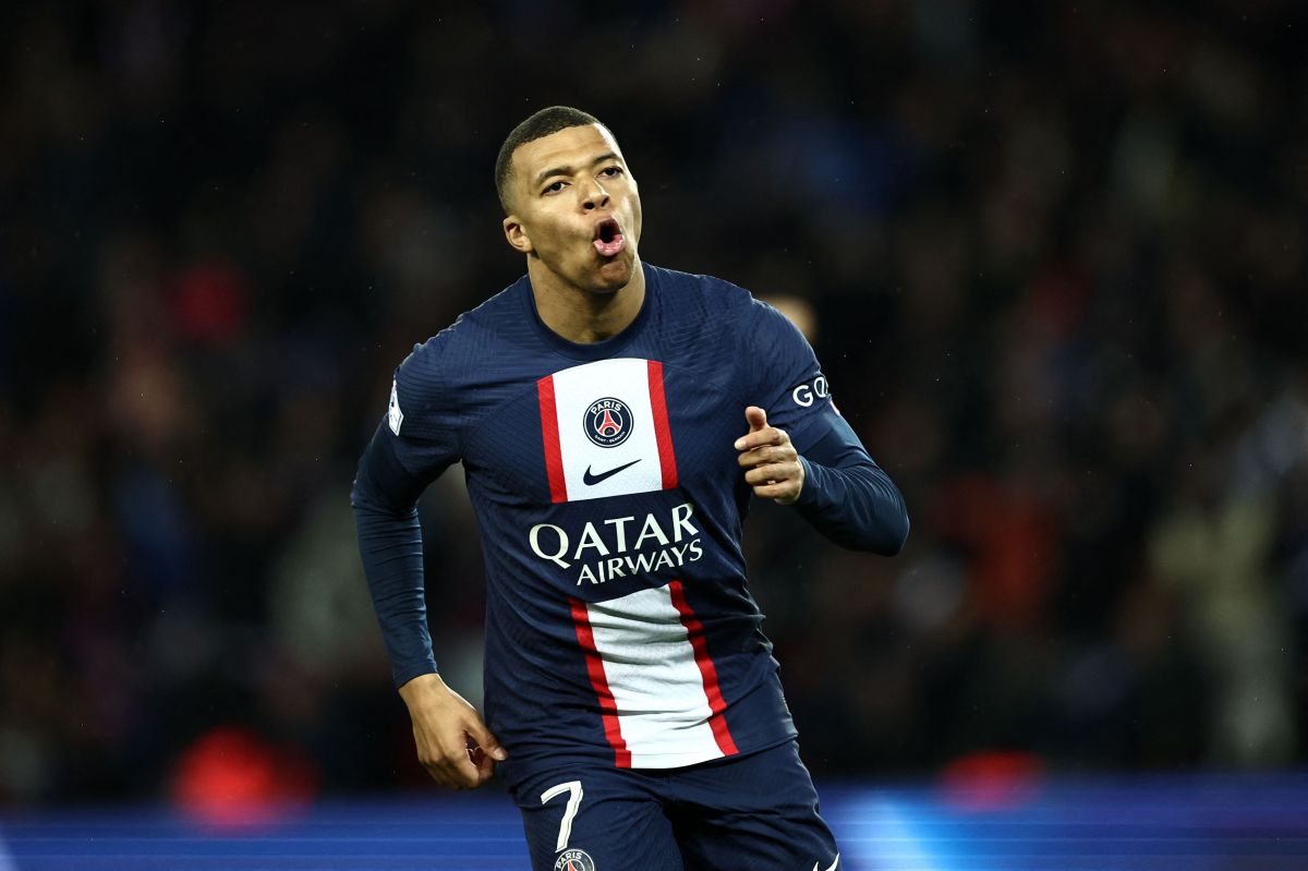 Kylian Mbappé celebra su gol ante Lens en la Ligue 1.