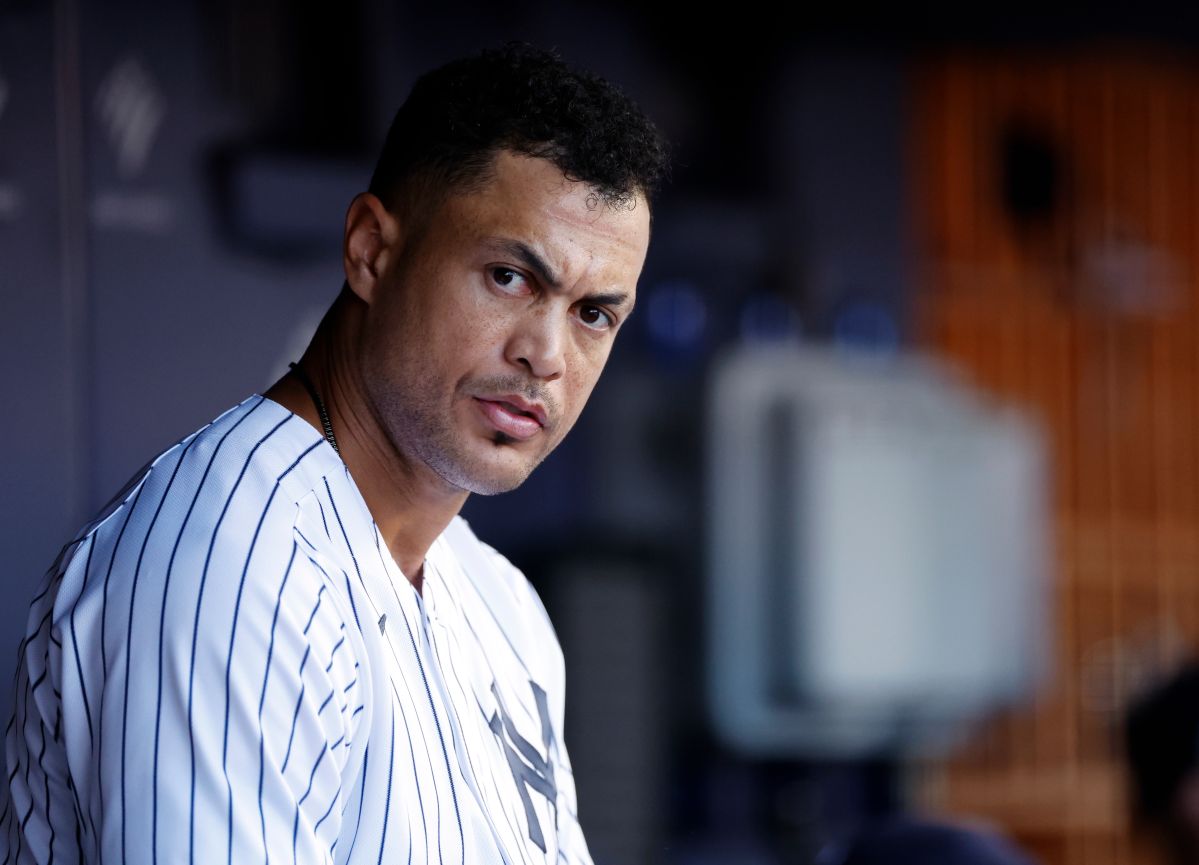 Giancarlo Stanton no pudo evitar la derrota de Yankees.