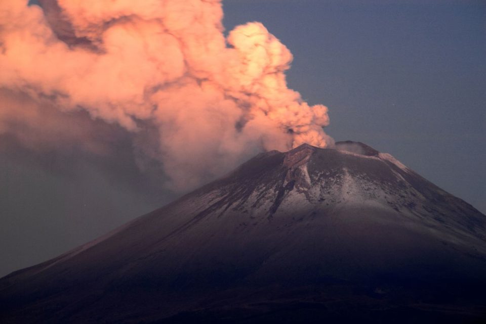 Actividad en el volcán Popocatépetl.