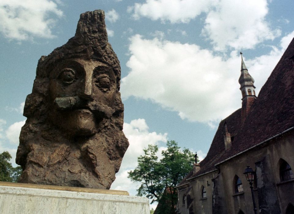 Estatua de Vlad "El Empalador" en Rumania.