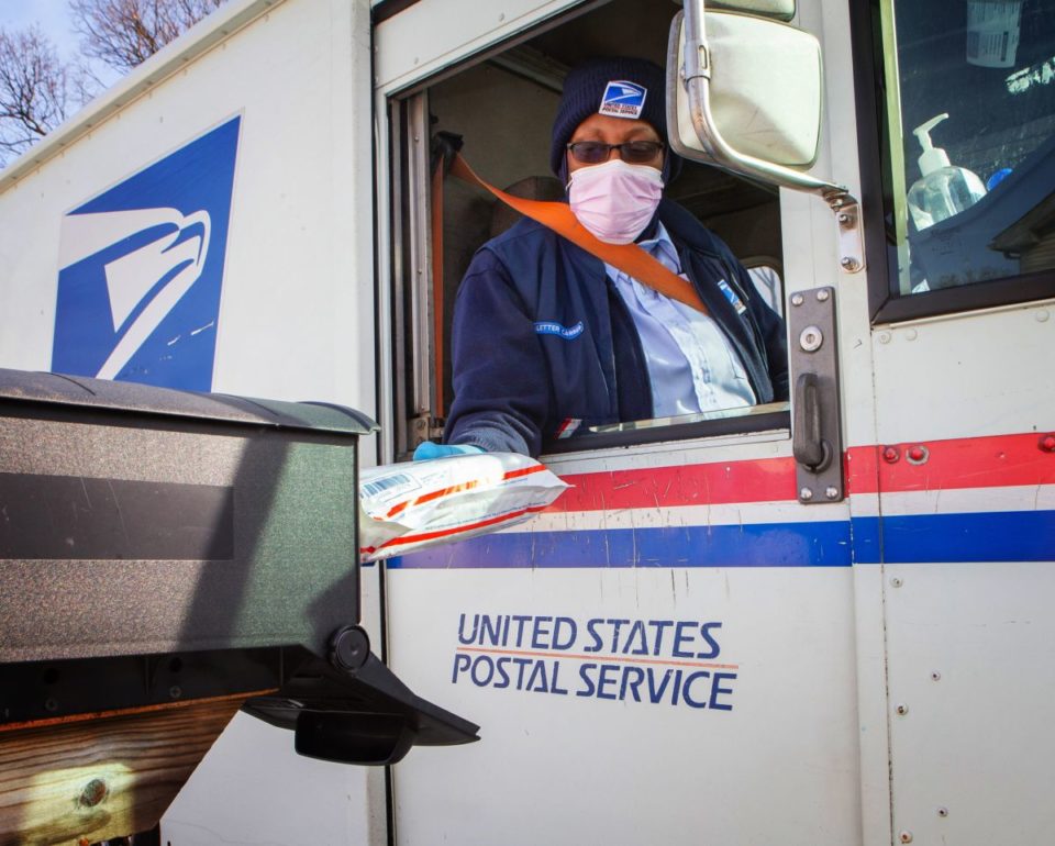 El USPS está implementando nuevas medidas de seguridad para garantizar el funcionamiento del servicio postal.